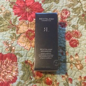 Revitalash Advanced eyelash conditioner
